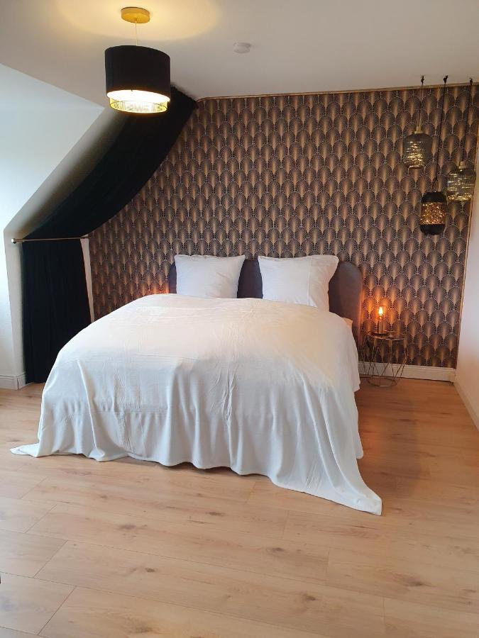 Melody Apartment Mit E-Ladesaeule Und Mobiler Klimaanlage ゲルゼンキルヒェン エクステリア 写真